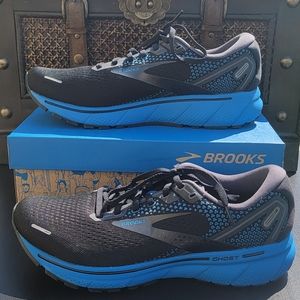 Brooks Ghost 14. Color Black/Blue. Size 9.5